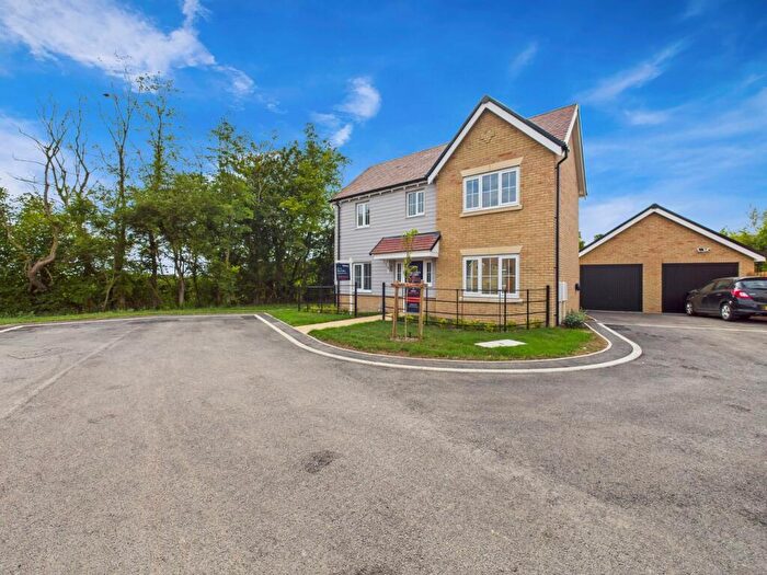 3 Bedroom Detached House For Sale In Jubilee Close, Halstead, CO9