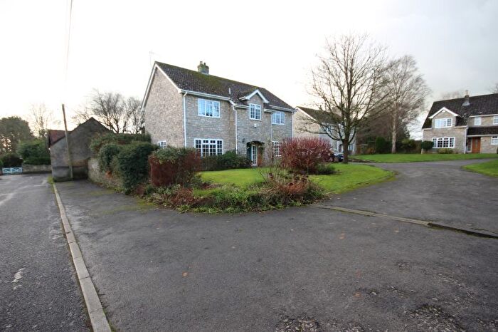 4 Bedroom Detached House To Rent In Churchwell Close, Sherborne, DT9