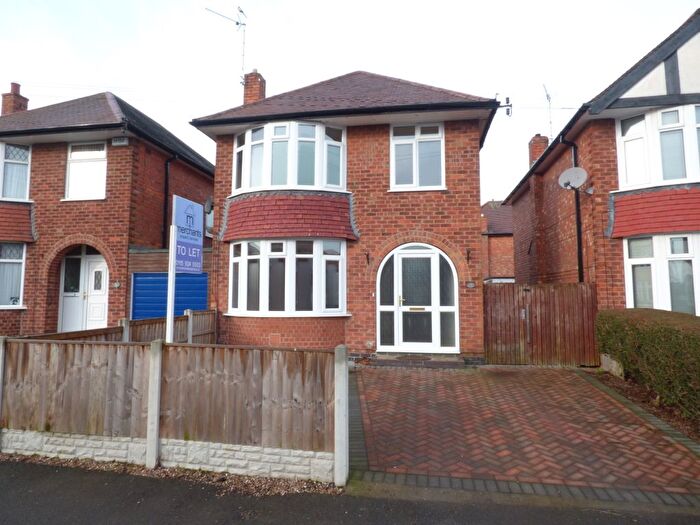 3 Bedroom Detached House To Rent In St. Austell Drive, Nottingham, NG11