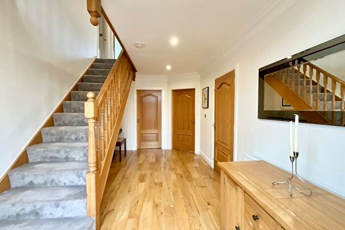 4 Bedroom Detached House For Sale In Paddock View, Todwick, Sheffield, S26