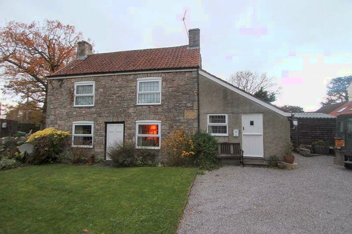 1 Bedroom Semi-Detached Bungalow To Rent In Woodview, Clevedon, BS21