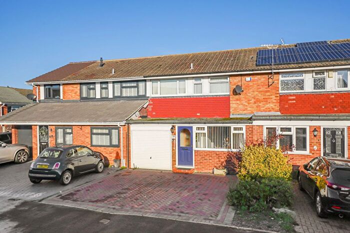 3 Bedroom Terraced House For Sale In Lansdown Road, Sittingbourne, ME10