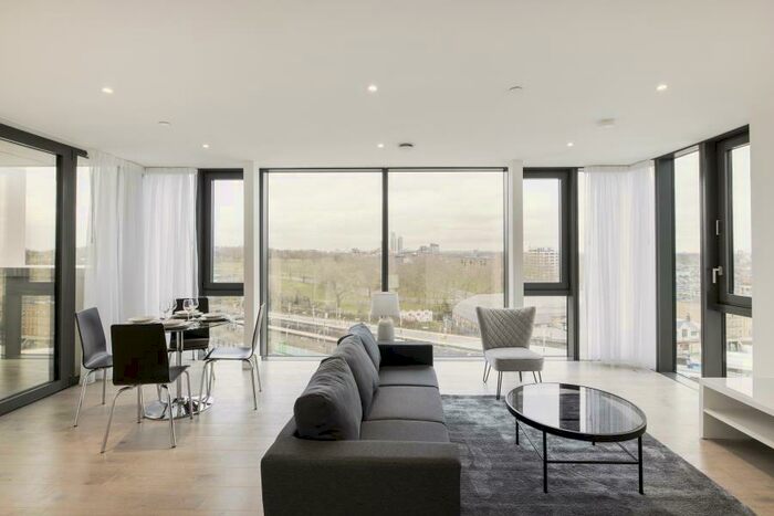 2 Bedroom Apartment To Rent In City North East Tower, City North Place, N4