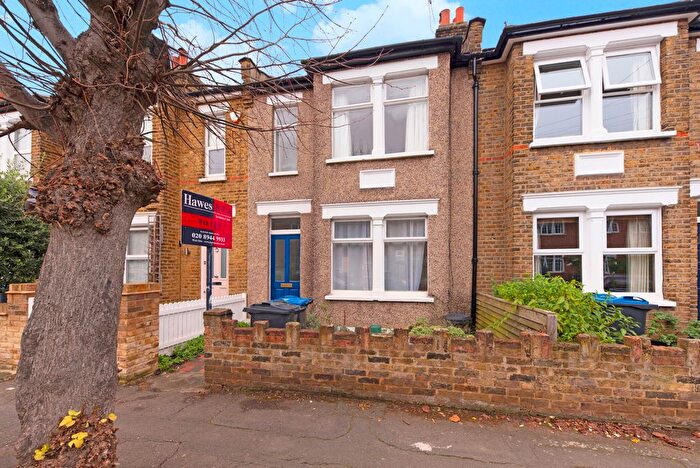 2 Bedroom Detached House To Rent In Vernon Avenue, Raynes Park, London, SW20