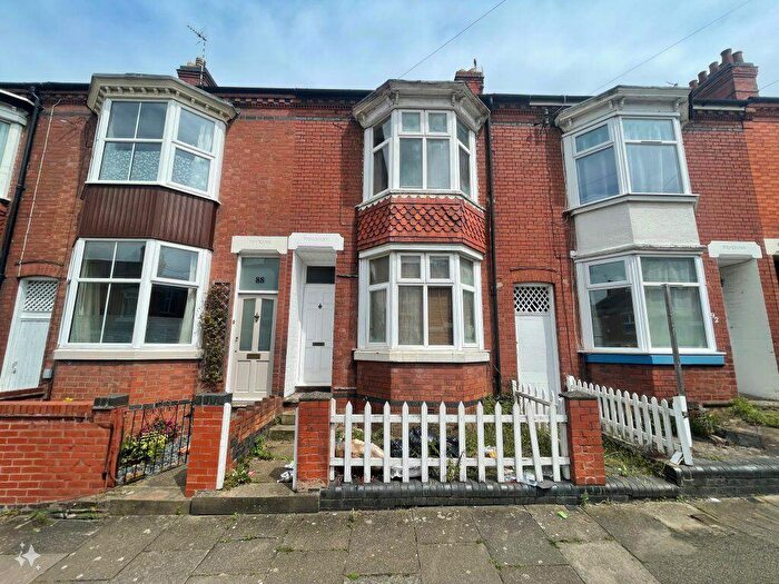 3 Bedroom Terraced House To Rent In Lorne Road, Leicester, LE2