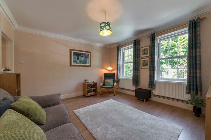 2 Bedroom Flat To Rent In Canonbury Street, Islington, London, N1