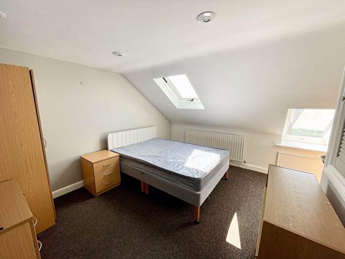 5 Bedroom End Of Terrace House To Rent In Shanklin Road, Brighton, BN2