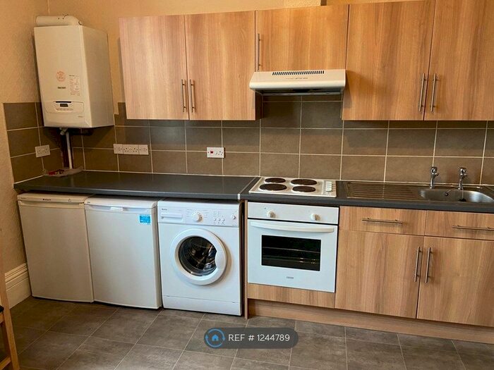 4 Bedroom Flat To Rent In Belvoir Road, Bristol BS6