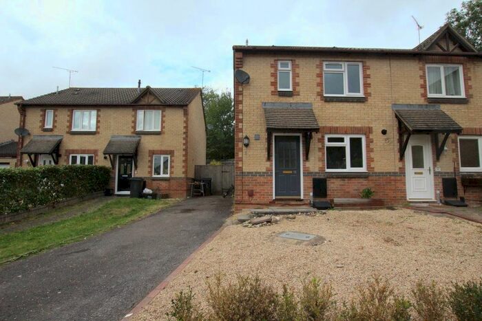 3 Bedroom Property To Rent In Elder Close, Swindon, SN2