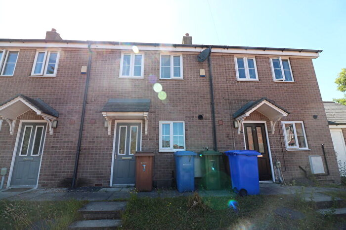 2 Bedroom Terraced House To Rent In Winston Churchill Close, HU13