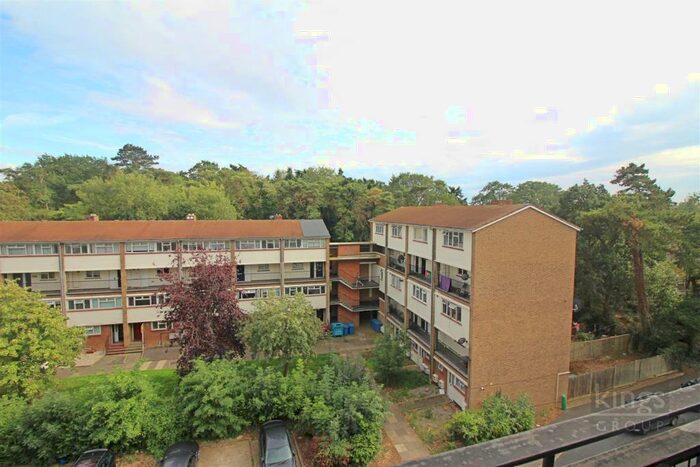 1 Bedroom Apartment To Rent In Spring Hills Tower, CM20