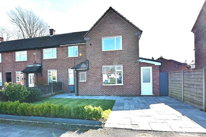 3 Bedroom Semi-Detached House For Sale In Northway, Holmes Chapel, CW4