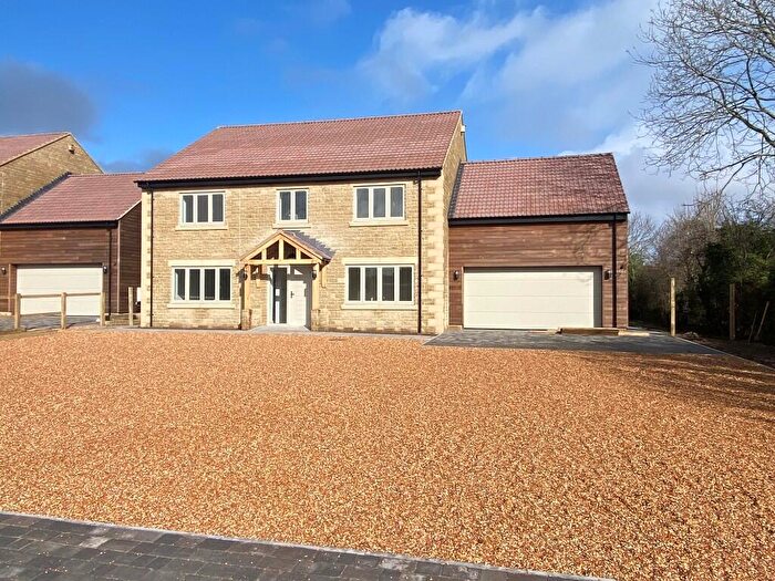 4 Bedroom Detached House For Sale In Southwick, BA14