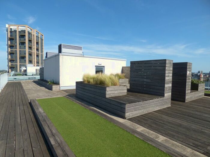 2 Bedroom Flat To Rent In Dancers Way, London, SE8