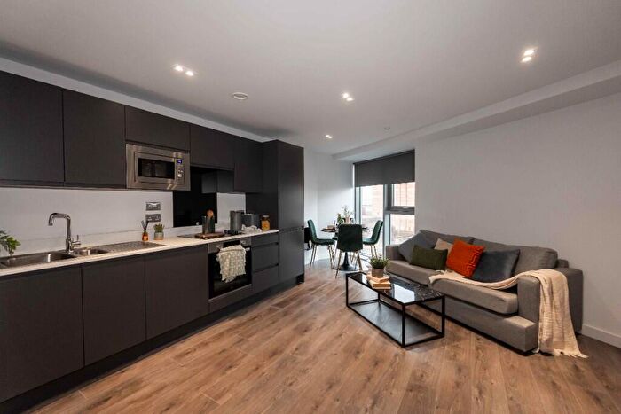 2 Bedroom Flat To Rent In Millers Place Heaps Mill, Liverpool, Merseyside, L1