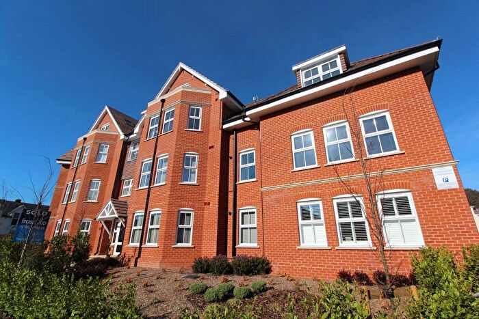 2 Bedroom Apartment For Sale In Bournemouth Road, Parkstone, Poole, Dorset, BH14