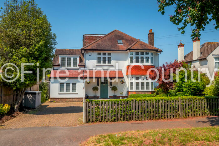 6 Bedroom Detached House To Rent In West Drive, Cheam, Sutton, SM2