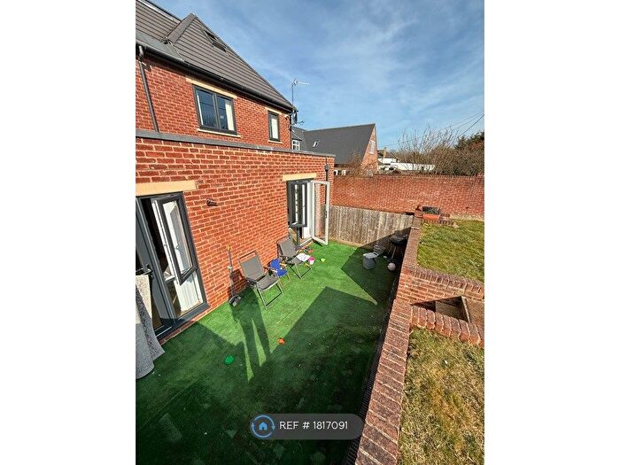 1 Bedroom Flat To Rent In Bicester Road Apartments, Kidlington, OX5