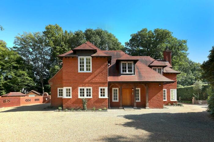 6 Bedroom Detached House To Rent In Park Lane, Old Knebworth, Knebworth, SG3