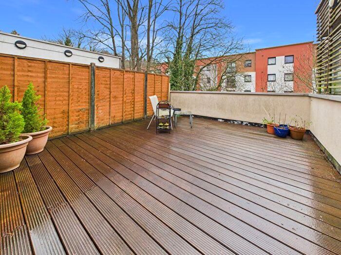 1 Bedroom Flat For Sale In Whyteleafe - One Bed Flat With Garden!, CR3