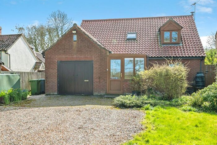 3 Bedroom Detached House For Sale In Foxley Road, Themelthorpe, Dereham, NR20