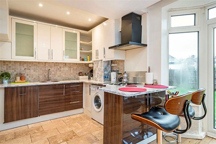5 Bedroom Property For Sale In Moordown, Woolwich, SE18