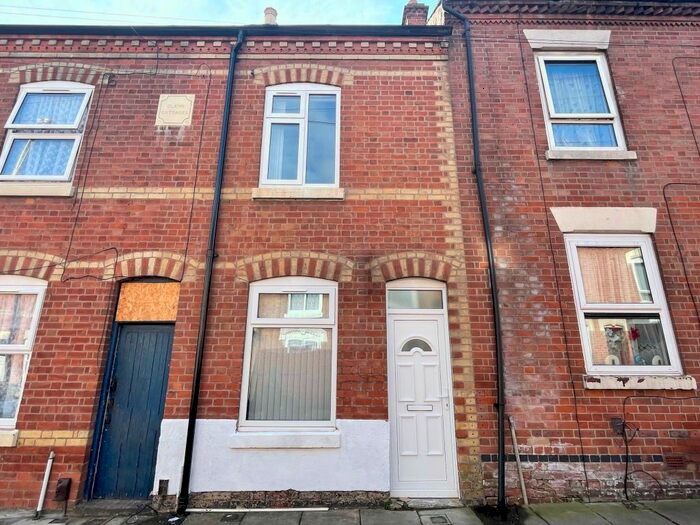 3 Bedroom Terraced House To Rent In Myrtle Road, Leicester, LE2