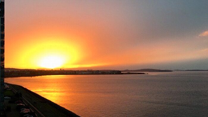 2 Bedroom Flat To Rent In Western Harbour View, Edinburgh, Midlothian, EH6