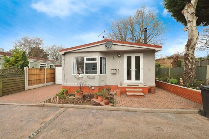 2 Bedroom Park Home For Sale In Westonhill Chalet Park, Bridge Lane, Weston-On-Trent, Derby, DE72