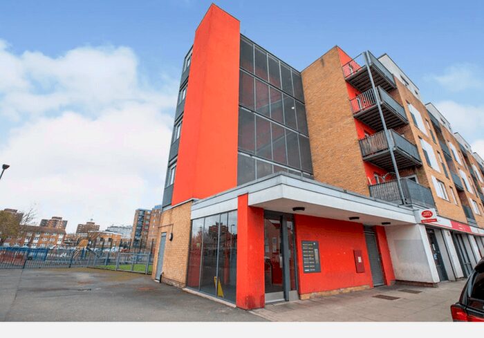 3 Bedroom Flat To Rent In Jack Cornwell Street, London, E12