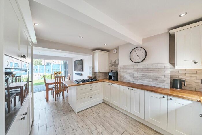 3 Bedroom Detached House For Sale In Old Thorne Road, Hatfield, Doncaster, South Yorkshire, DN7