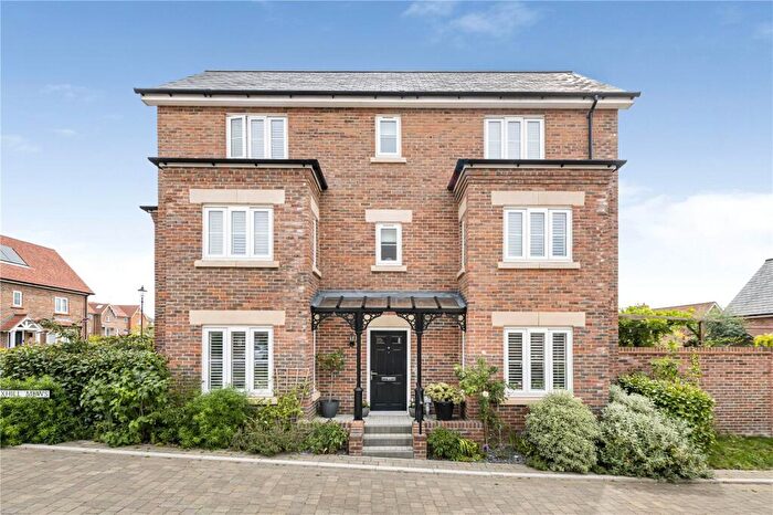 4 Bedroom Detached House For Sale In Goxhill Mews, Burgess Hill, West Sussex, RH15