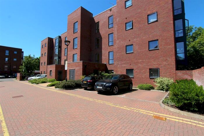 1 Bedroom Flat To Rent In Fulmar House, Brand Avenue, Uxbridge, UB10