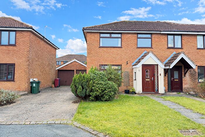 3 Bedroom Semi Detached House For Sale In Calder Avenue, Longridge, PR3