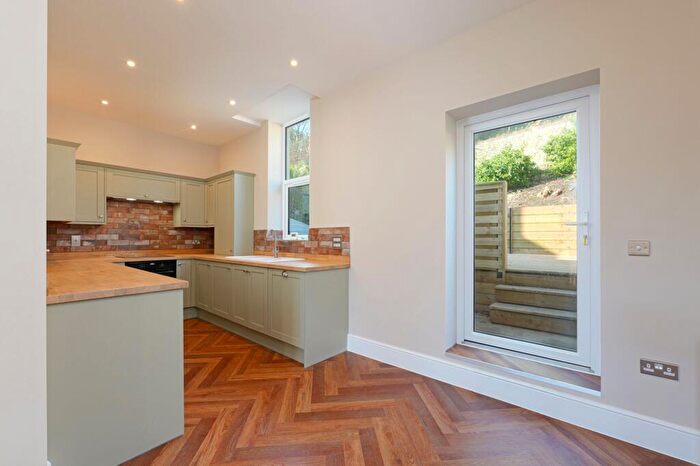 4 Bedroom Town House For Sale In The Crescent, Sandgate, CT20