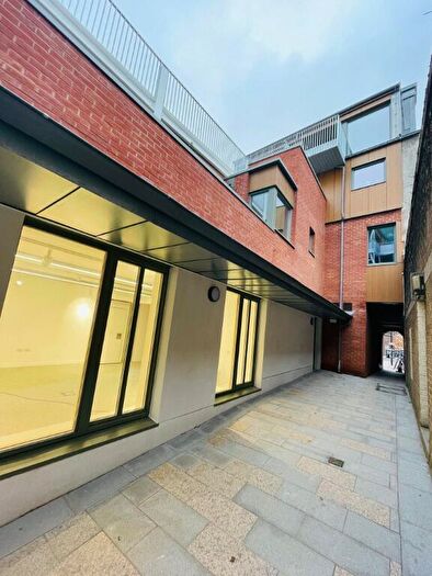 2 Bedroom Flat To Rent In High Street, Dumfries, Dumfries And Galloway, DG1