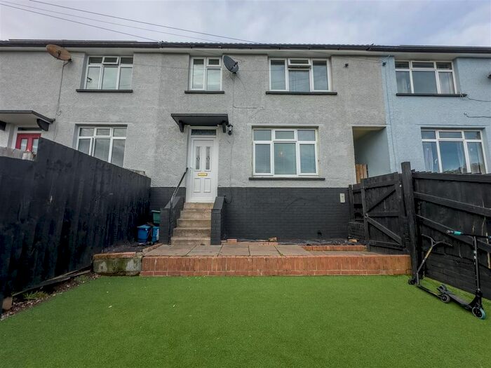 3 Bedroom Terraced House For Sale In Underhill Crescent, Abergavenny, NP7