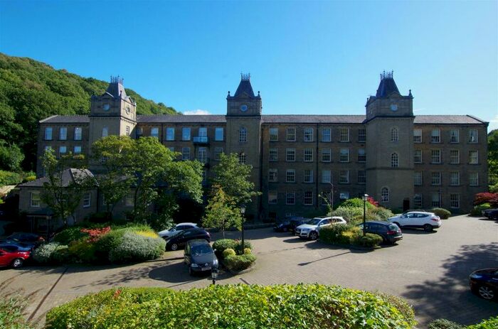 2 Bedroom Apartment To Rent In Beestonley Lane, Barkisland, Halifax, HX4