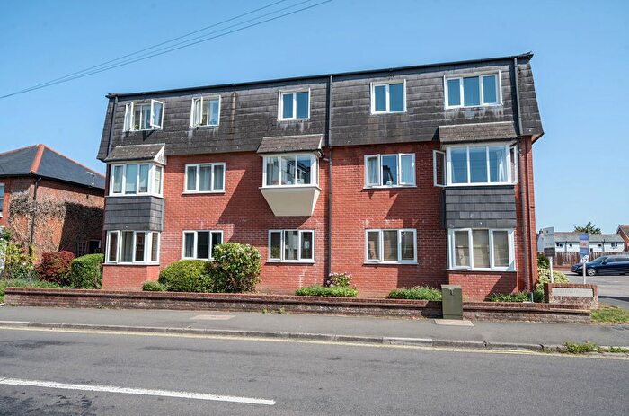 1 Bedroom Flat For Sale In Albert Street, Fleet, Hart, GU51