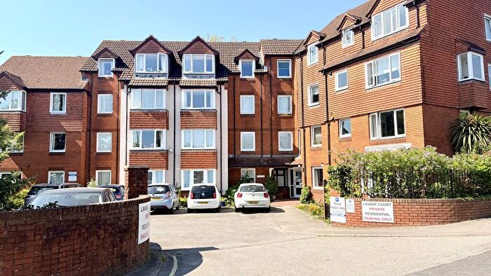1 Bedroom Apartment For Sale In Lavant Court, Charles Street, Petersfield, GU32