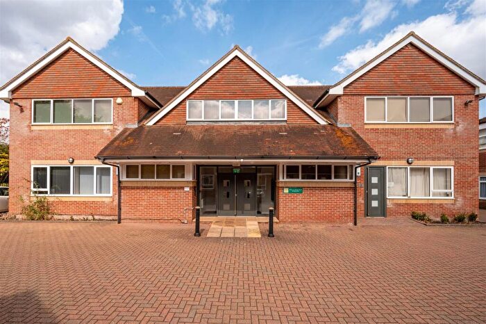 1 Bedroom Apartment For Sale In Basingstoke Road, Riseley, Reading, RG7