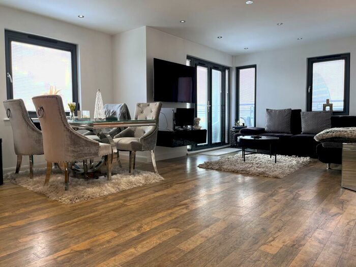 2 Bedroom Apartment To Rent In Fishermans Way, Maritime Quarter, Swansea, SA1