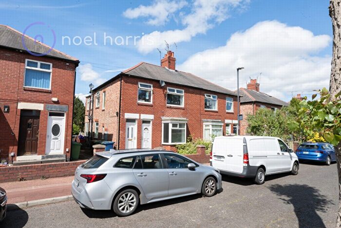 3 Bedroom Flat For Sale In Marleen Avenue, Heaton, NE6