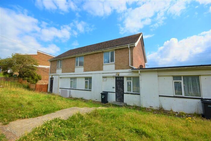 2 Bedroom Flat To Rent In Malvern Way, Hastings, TN34