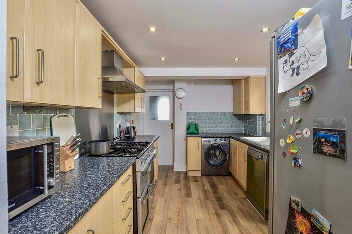 4 Bedroom Terraced House To Rent In Allen Street, Maidstone, Kent ME14