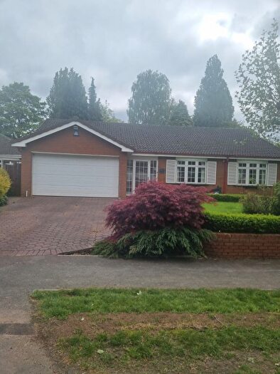 3 Bedroom Bungalow To Rent In Springvale Avenue, Walsall, WS5