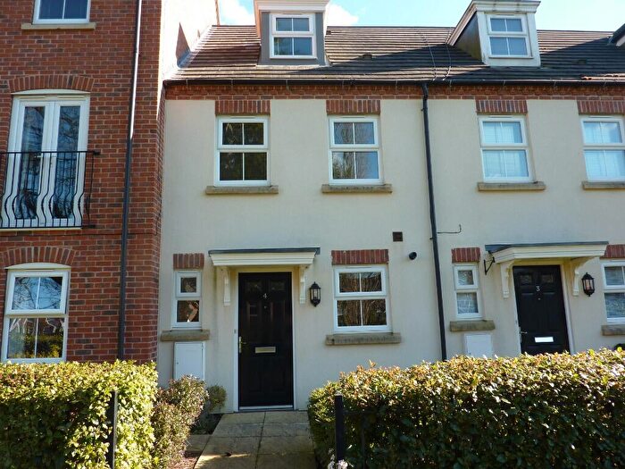 3 Bedroom Town House To Rent In Arran Close, Greylees, Sleaford, NG34