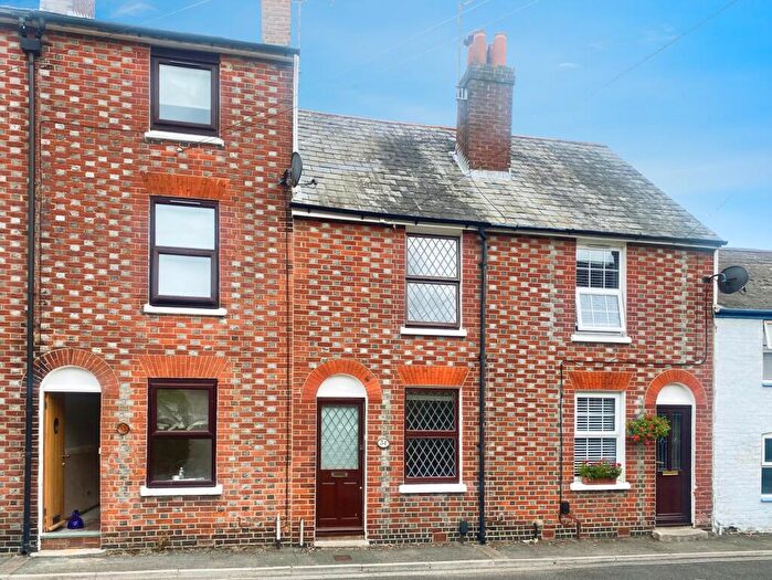 2 Bedroom Terraced House To Rent In St. Andrews Street, PO31