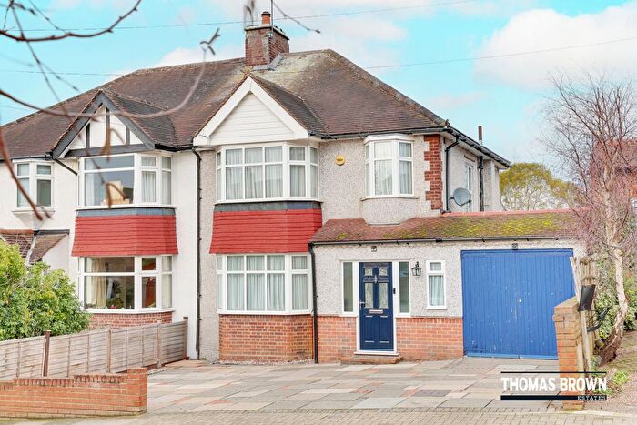 3 Bedroom Semi Detached House For Sale In Hillcrest Road, Orpington, BR6