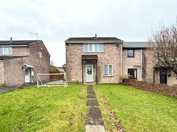 3 Bedroom Detached House For Sale In Meadow Close, Hirwaun, Aberdare, CF44